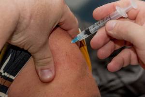 В предстоящем эпидсезоне от гриппа вакцинируют более 700 тысяч Брянцев