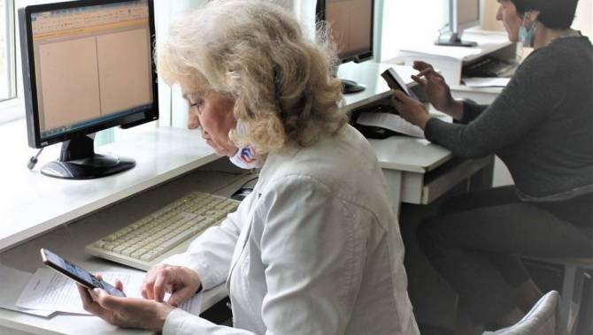 В Брянске 97 пенсионеров сразились в компьютерном многоборье
