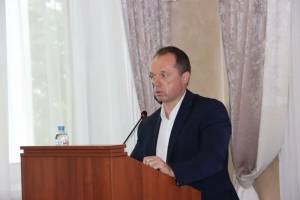 Брянский вице-мэр Антошин предложил запретить продажу товаров для сниффинга подросткам