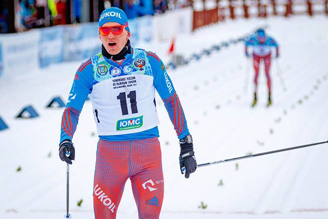Брянский лыжник Большунов пришел третьим на гонке «Тур де Ски»
