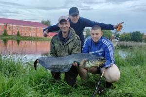 В Новозыбкове рыбак похвастался крупным уловом