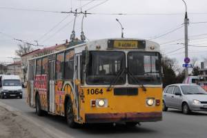 В Брянске отменили дневные и вечерние рейсы двух троллейбусов