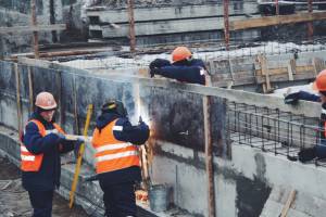 Почепские чиновники забыли взять неустойку со строителей очистных
