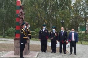 В Новозыбкове торжественно открыли скандальный памятник пограничникам 