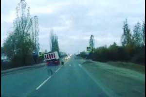В Брянске водителя грузовика оштрафовали по видео из соцсети