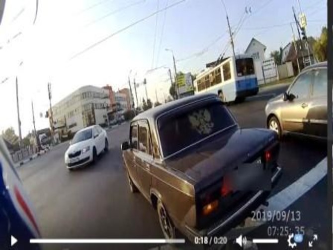 В Брянске оштрафовали торопливого водителя ВАЗа