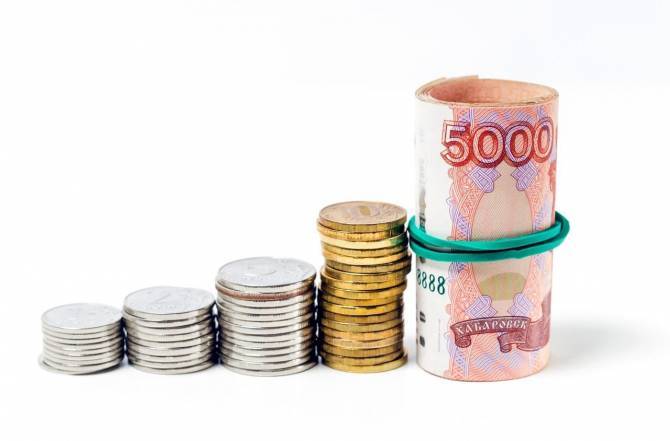 Больше 30 тысяч рублей составила средняя зарплата в Брянской области