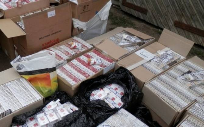 В Брянской области отправили в колонию торговцев контрафактными сигаретами