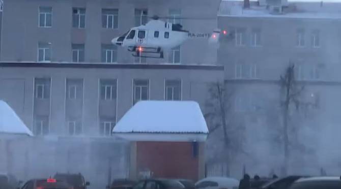 Медики не спасли доставленного на вертолете из Погара в Брянск мужчину