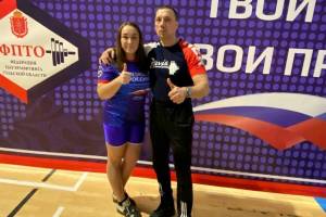 Брянская спортсменка отличилась на Чемпионате России по пауэрлифтингу