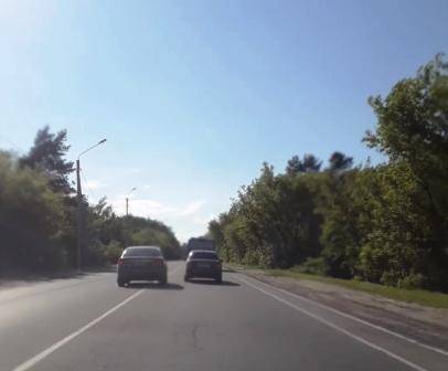В Брянске оштрафовали водителя за наглый выезд на встречку