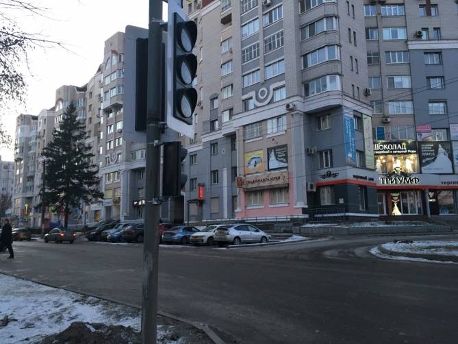 В Брянске на улице Красноармейской появился загадочный светофор