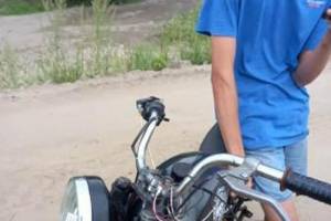В Брянске за сутки задержали двоих 16-летних мотоциклистов без прав