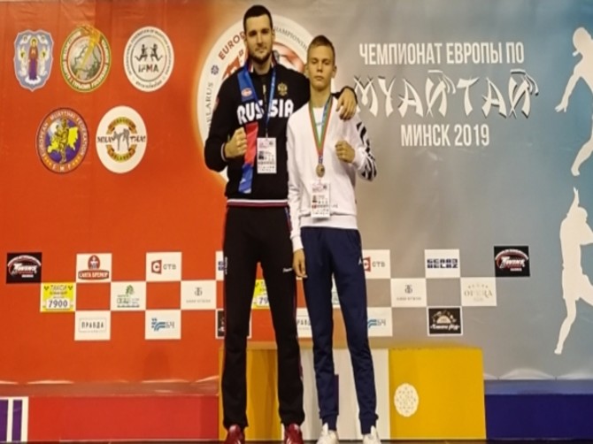 Брянский боксер Денис Лаврушин стал призером чемпионата Европы