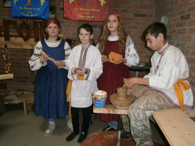 Для погарского дома старинных ремесел приобрели муфельную печь