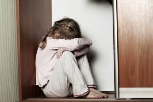 В Брянске прокуратура проверяет адские условия жизни 7-летней девочки