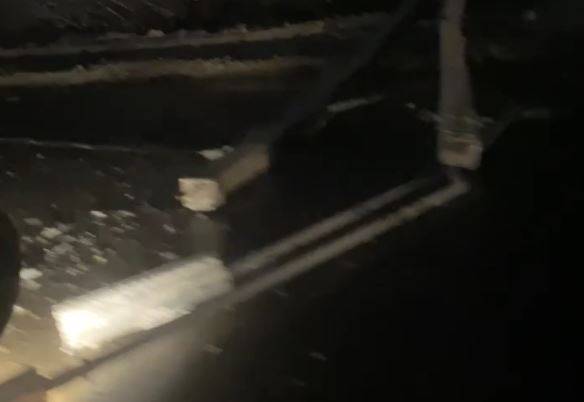 В Брянске после ДТП на Флотской рухнул бетонный столб