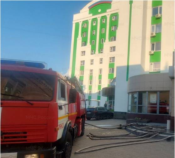 В Брянске возник пожар в центральном офисе Сбербанка по проспекту Ленина