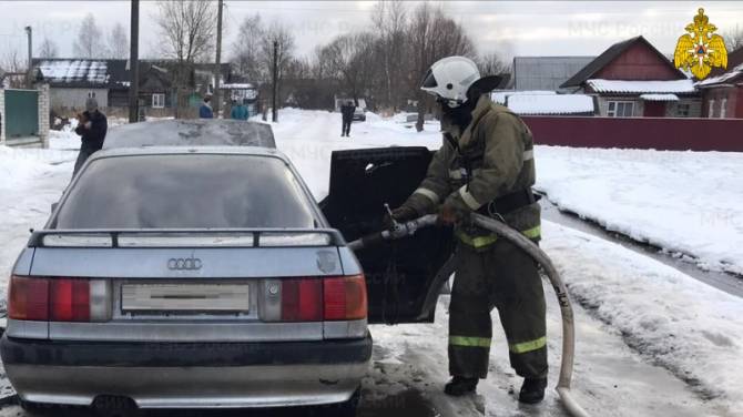 В Унече сгорела легковушка Audi