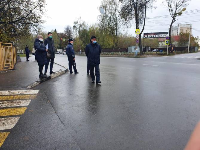 В Брянске за отсутствие маски оштрафовали 8 таксистов