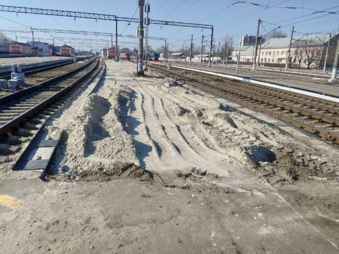 Начался ремонт платформ на железнодорожном вокзале Брянск-Орловский