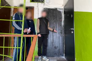В Брянске трое подростков подожгли квартиру на Новозыбковской
