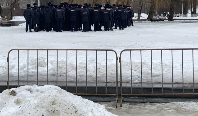 В Брянске из-за «Лыжни России» обнесли забором Курган Бессмертия