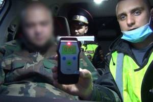 В Брянске пьяный водитель бросил мопед и пытался сбежать от ДПС