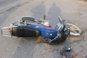 В жуткой аварии в Брянске 14-летний мотоциклист сломал позвоночник