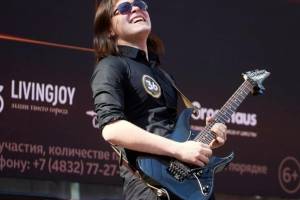 Гитарист из Клетни дал рок-концерт в Москве
