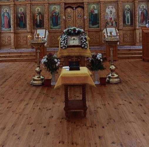 В храм брянского посёлка Локоть привезли ковчег с мощами Николая Чудотворца