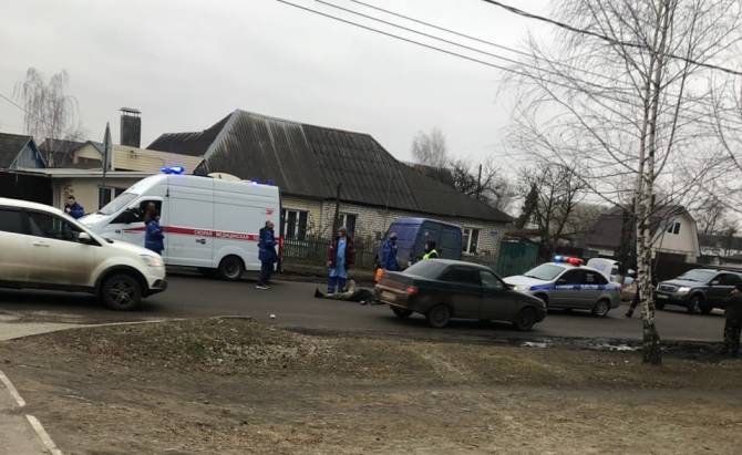 В Брянске на улице Почтовой легковушка сбила пешехода