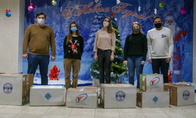 Студенты брянского госуниверситета подарили праздник Клинцовскому дому ребенка
