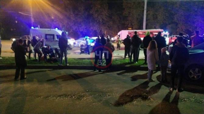 В страшном ДТП на проспекте Московском в Брянске разбились две легковушки