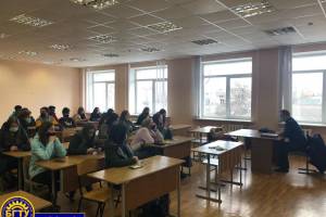 В Брянске студентам БГТУ рассказали об экстремизме в интернете