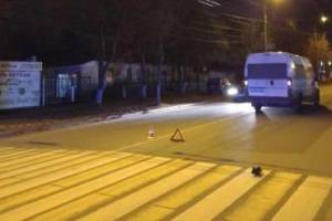В Брянске водитель маршрутки сломал нос пьяной женщине
