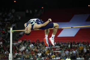 Брянский прыгун в высоту Илья Иванюк взял серебро на турнире в Словакии