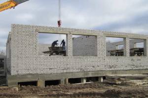 В Почепе продолжается строительство детского сада на 200 мест