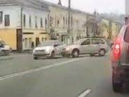 В Брянске сняли на видео ДТП на улице Калинина