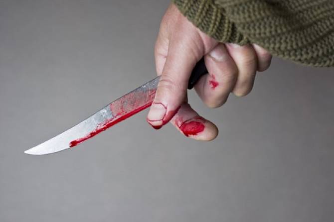 В Новозыбкове мужчина зарезал приятеля 
