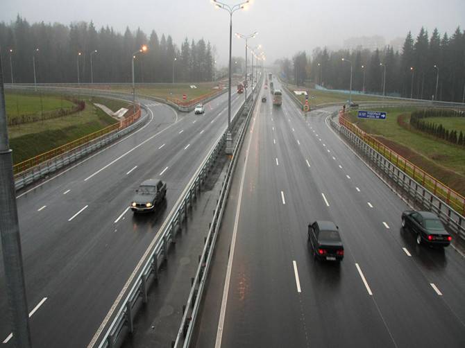 По дороге из Москвы в Брянск ремонтные работы растянулись на 42 километра