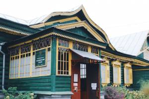 В Брянской области составили подборку самых колоритных деревянных музеев 