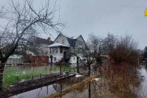 В Брянске под воду ушли 4 жилых дома по улице Луговой