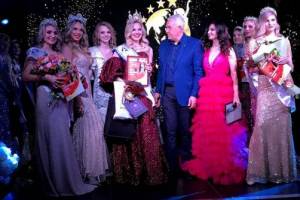 Брянские красавицы борются за победу в конкурсе «Мисс и Миссис Россия Земля»