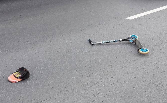 В Брянске 9-летний мальчик на самокате попал под Opel