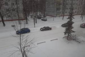 В Брянской области снегопад парализовал движение транспорта