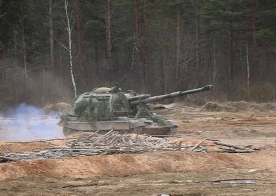 Брянские артиллеристы устроили стрельбу под Воронежем 
