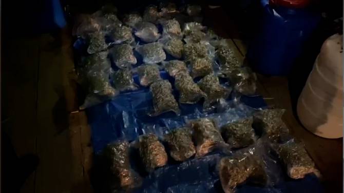 В гараже у 26-летнего жителя Трубчевска нашли 15 килограммов марихуаны