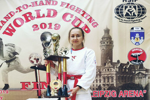 Брянская студентка победила на Кубке мира по рукопашному бою
