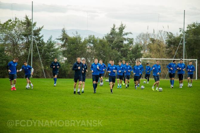В Футбольной Национальной Лиге одобрили заявку ФК «Динамо-Брянск» на лицензию
